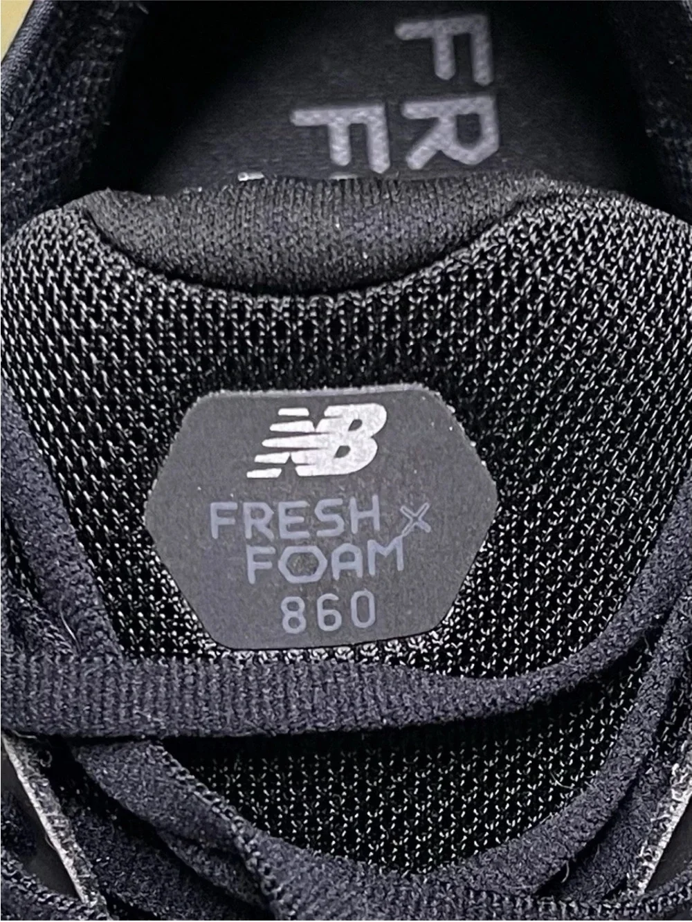 New Balance Fresh Foam X 860v11 W860B11 Women's Black Running Shoes Size 8.5B